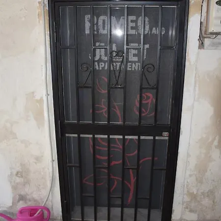 Romeo And Juliet Center Apartment